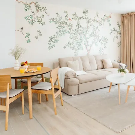 Urban Retreat Carpatilor *