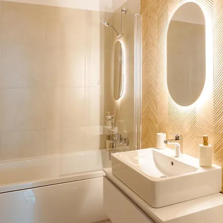 Urban Retreat Carpatilor Брашов