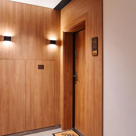 Urban Retreat Carpatilor Апартаменти