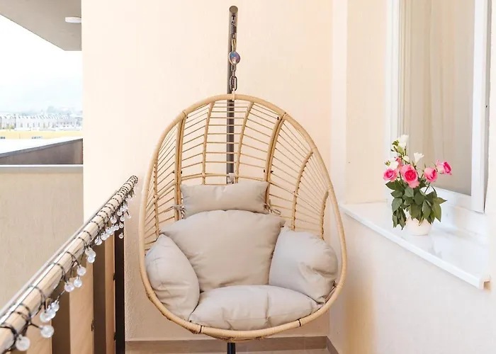 Urban Retreat Carpatilor דירה